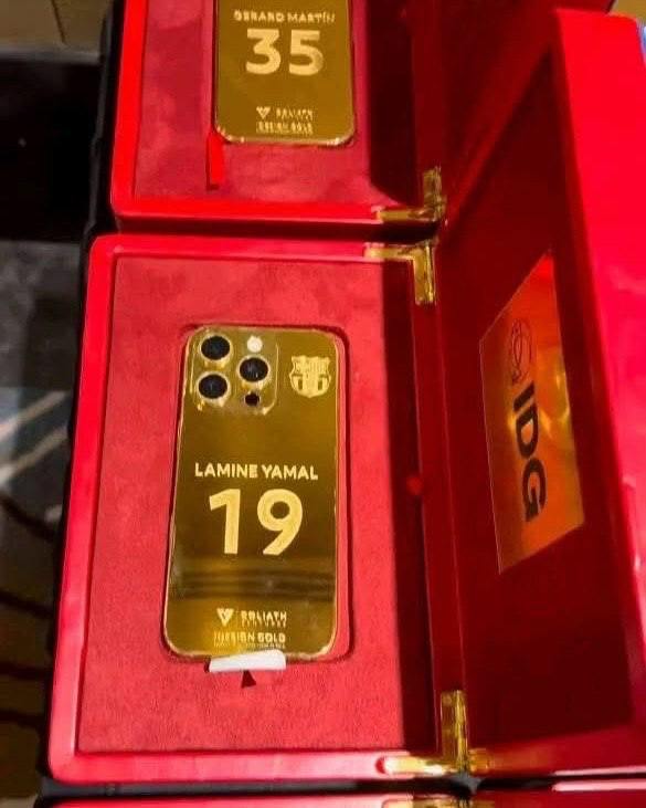 Złoty Iphone Lamine Yamala